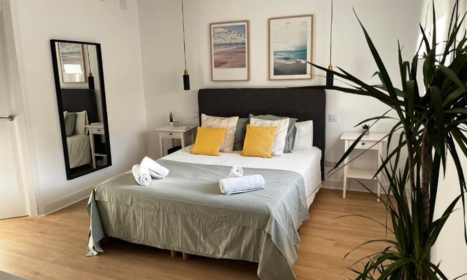 La Victoria Apartment | Delightful Loft with Free Parking & High Guest Ratings