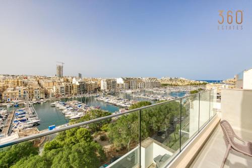 Pieta Apartment | Beautiful Marina 3BR Home with AC by 360 Estates