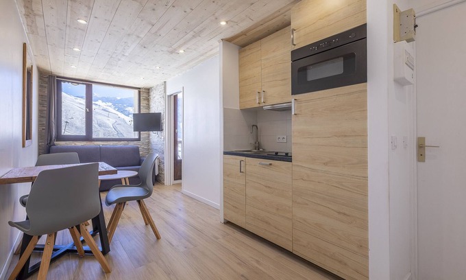 Reberty Apartment | Inviting Mountain View Getaway with Family-Friendly Amenities