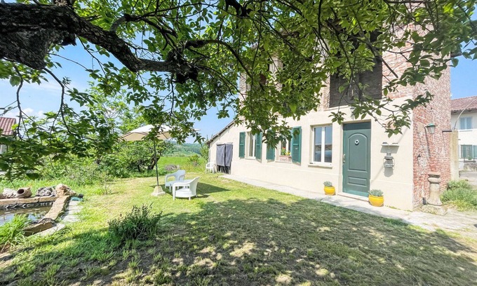 San Damiano dʼAsti House | Wonderful private villa with WIFI, A/C, TV, patio, pets allowed, panoramic view and parking