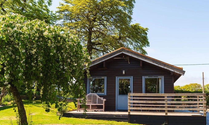 Brazzacott House | Wonderful private villa for 4 guests with WIFI, TV and pets allowed
