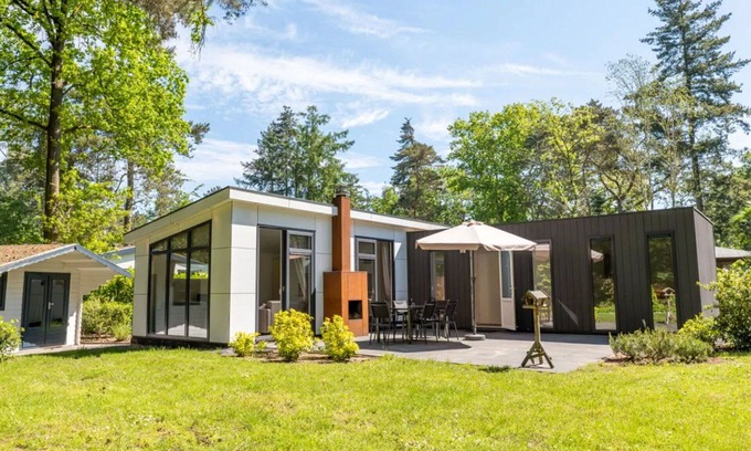 Municipality of Hellevoetsluis House | Stylish Oceanfront Villa with Terrace, WIFI and Parking
