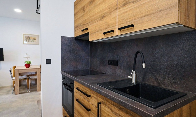 Prichovice House | Cozy Private Villa for 7 with WIFI, TV, and Spa Access