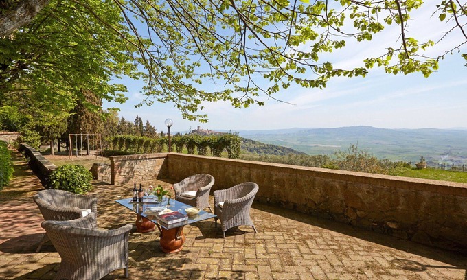 Montecatini Val di Cecina Villa | Elegant Villa with Private Pool & Pet-Friendly Amenities