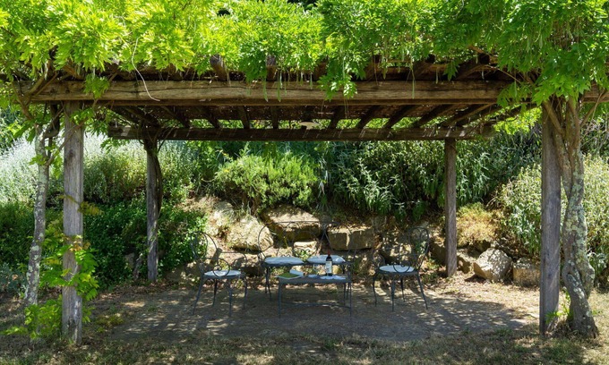 Pontassieve House | Idyllic Villa with Private Pool & WiFi Near Florence