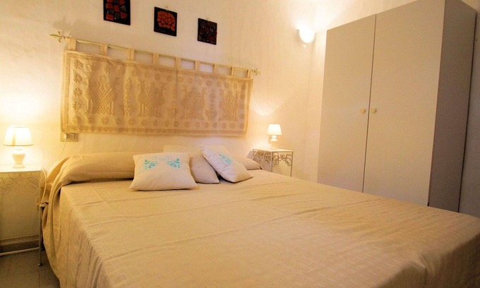 La Ciaccia House | Cozy Oceanfront Villa with A/C, WiFi & Pet-Friendly Perks