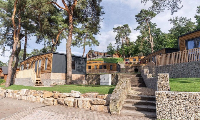 Langeberg House | Idyllic Private Villa for 10 with WIFI and Terrace