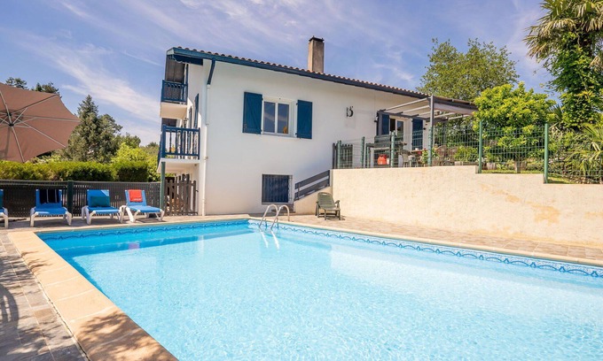 Arcangues House | Inviting Private Villa with Pool, Ocean View & Pet Friendly