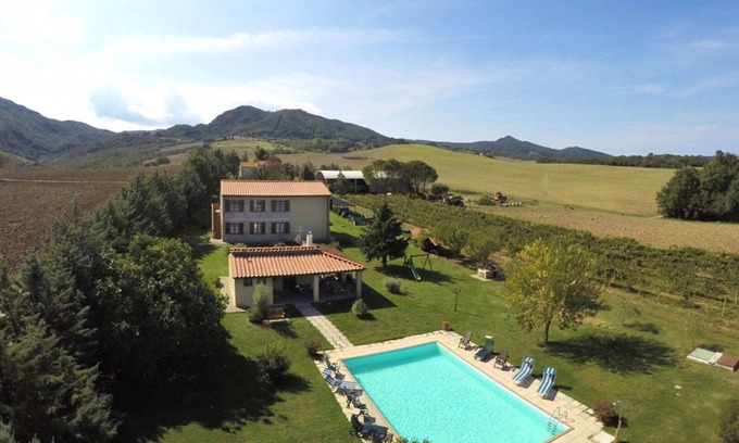 Pomarance Villa | Inviting Private Villa with Pool, Ocean Views & WIFI