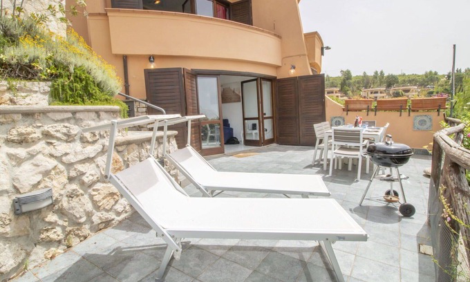 Sperlonga House | Private Villa for 7 with Ocean View, WiFi & Pet-Friendly