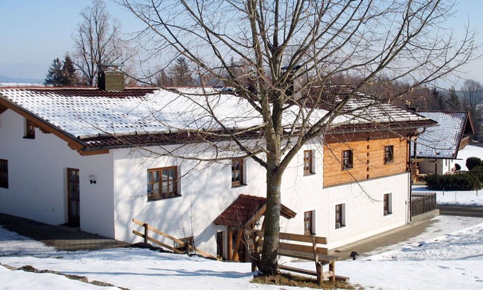 March Villa | Wonderful private villa for 6 guests with WIFI, TV, terrace, panoramic view and parking