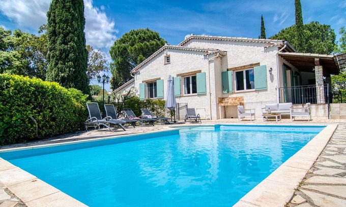 Carces House | Private Villa for 6 with Pool, WIFI & Panoramic Views