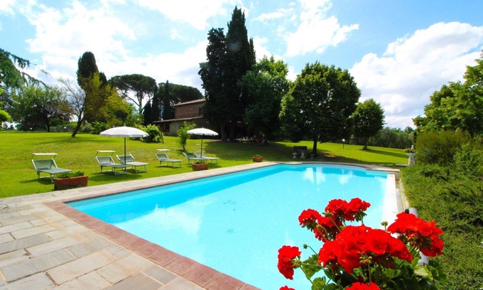 Le Piazze Villa | Inviting Villa with Private Pool, Pet Friendly & Great Reviews