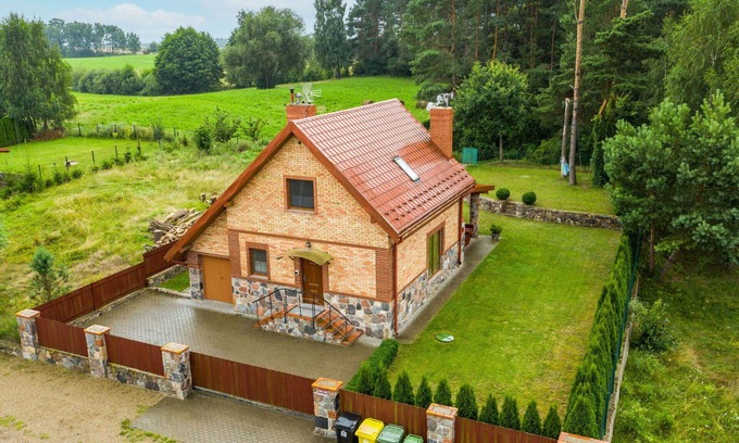 Kalinowo House | Cozy Private Villa for 8 with Lake View and Pet Friendly