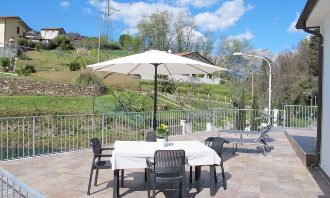 Massa House | Cozy Villa for Two with Ocean View and Free WIFI
