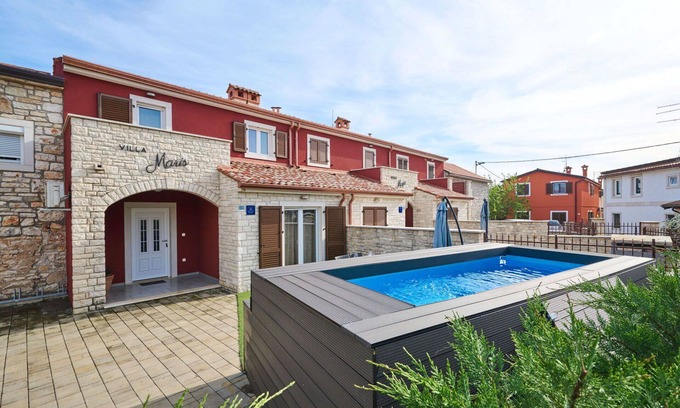 Radini House | Inviting Villa with Private Pool, Ocean View & Pet Friendly