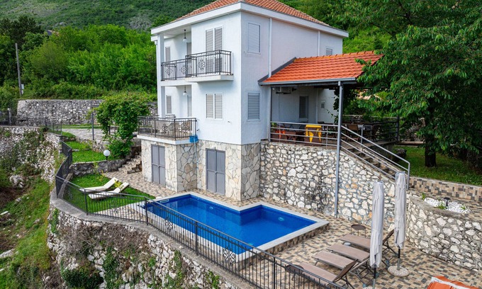 Lapcici Villa | Inviting Villa Tranquila: Pool, Ocean Views & Pet Friendly