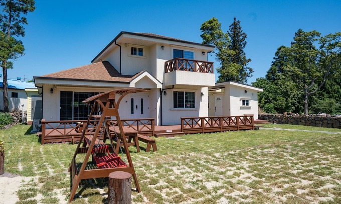 Namwon House | Pet-Friendly Wood Family House in Nature, Rated 10/10