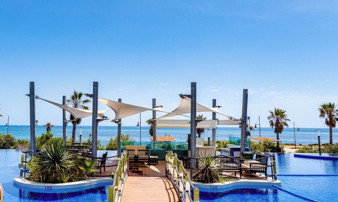 Punta Prima Apartment | Seaside Apartment in Punta Prima with Ocean View Retreat