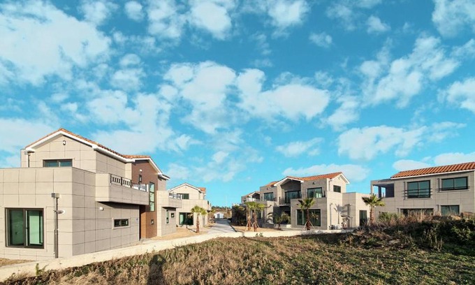 Hallim House | Top-Rated Holiday Homes in Korea with Pool & Hot Tub