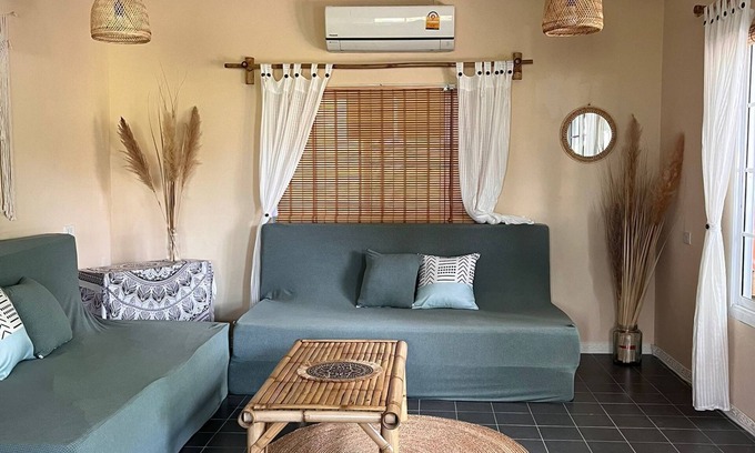 Ko Pha-ngan Apartment | Family-Friendly Getaway at Wonderworld Villa Apartment