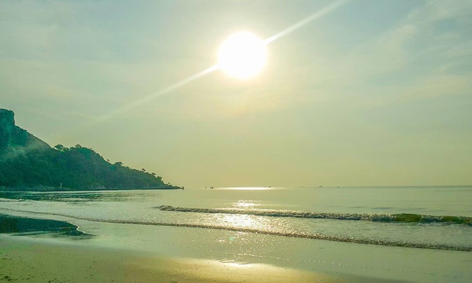North Pattaya Condo | Relax at Wong Amat Beachfront Condo with Ocean Views