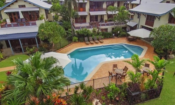 Wongaling Beach Apartment | Beachfront Wongalinga: Perfect for Families & Rated 10/10