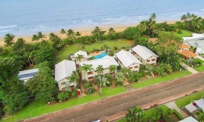Wongaling Beach Apartment | Beachfront Bliss: Wongalinga 2 Bedroom with Kitchen Amenities