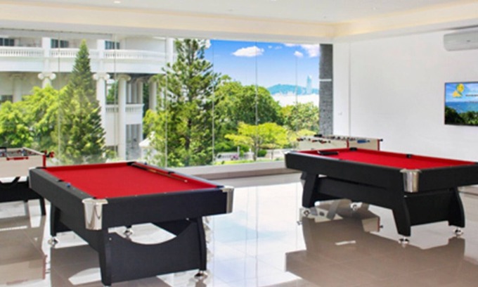 North Pattaya House | Wongamat Towers: Premier Apartment with Pool & Spa Access