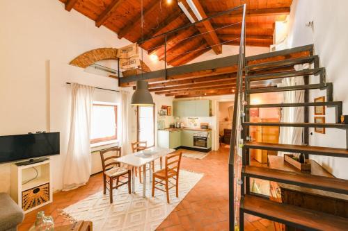 Colà Di Lazise Apartment | Wood-En Loft immerso nel verde, vicino a Gardaland