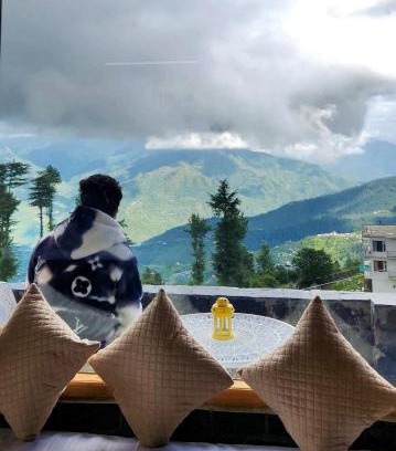 Theog House | Wood Heaven Farms