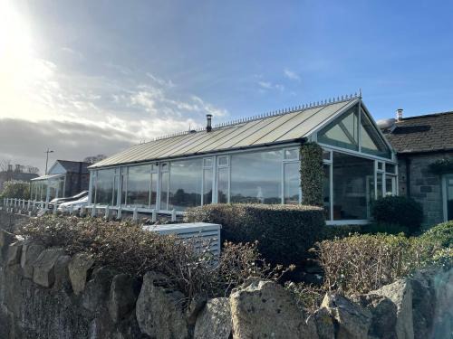 Carlingford House | Wood Quay: Unique Seafront Experience with Ocean Views