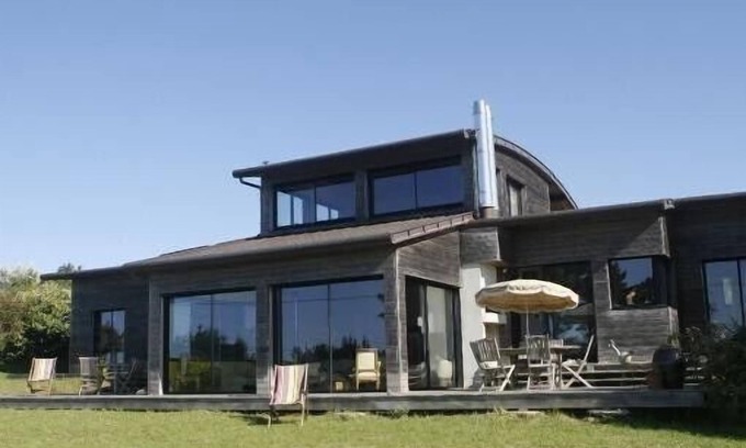 Plougonvelin House | Beautiful Oceanfront Wooden Architect's House with Spa