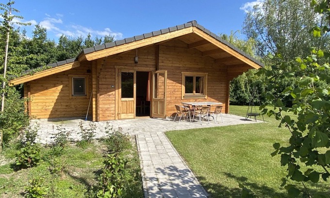 Ossenisse House | Cozy Wooden Chalet for 6 in Ossenisse Holiday Park