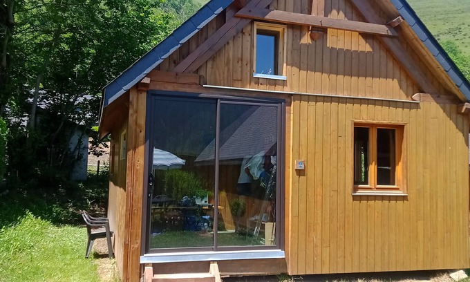 Garin Ski Chalet | Cozy Wooden Hut in the Heart of the Pyrenees - 9/10 Rated
