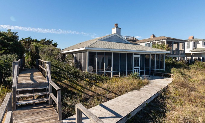 Pawleys Island House | Oceanfront Wooden Shoe: Family-Friendly 2 Bedroom Retreat
