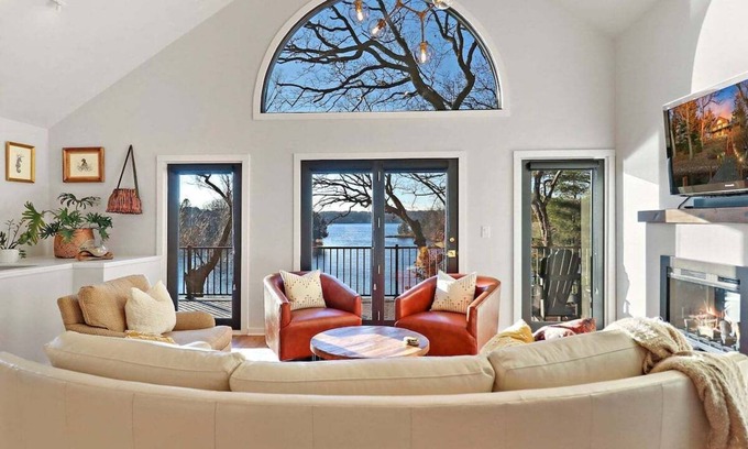 East Troy House | Experience Woodhaven on Pleasant Lake: Family-Friendly Retreat