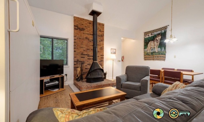 Basye House | Woodland Retreat: Pet-Friendly Getaway near Bryce Resort