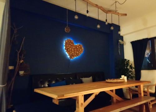 Old Town House | Inviting Woods Decor - Anping: Family-Friendly Getaway