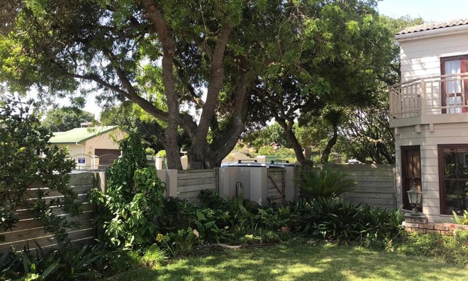 Kenton on Sea House | Ocean View Woodside Cottage - Guest Rated 9/10 & Family-Friendly