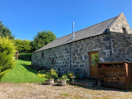 Huntly House | Discover Woodside Steading: Rated 9.7, Pet-Friendly Retreat