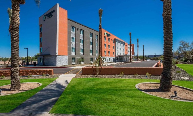 Chandler Hotel | Budget-Friendly WoodSpring Suites Chandler Airport for All