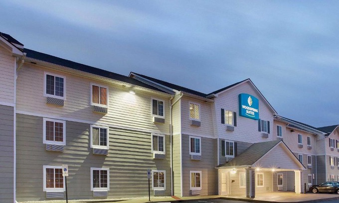 Parkdale Hotel | Budget-Friendly WoodSpring Suites in Cincinnati Fairfield