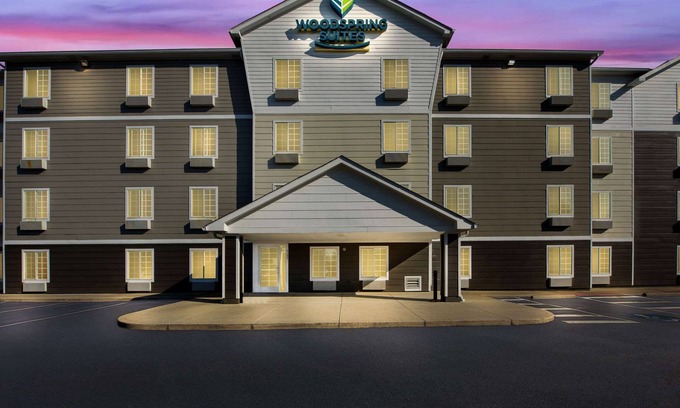 Groveport Hotel | Budget-Friendly WoodSpring Suites Columbus Southeast Stay