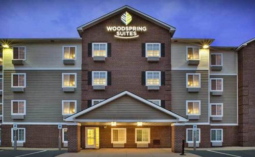 Holland Hotel | Comfortable Stays at WoodSpring Suites Holland - Grand Rapids