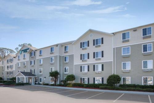 Southside Hotel | Budget-Friendly WoodSpring Suites with Pet & Child Amenities