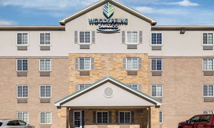 Rockwall Hotel | Budget-Friendly WoodSpring Suites with Essential Amenities