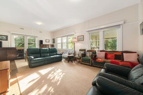 Capel Sound House | Family-Friendly Getaway at Woodthorpe by the Beach