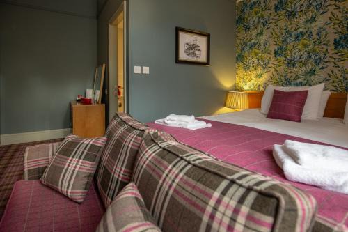 Manchester Hotel | Woodthorpe Hotel: Pet-Friendly Stay with Family Amenities
