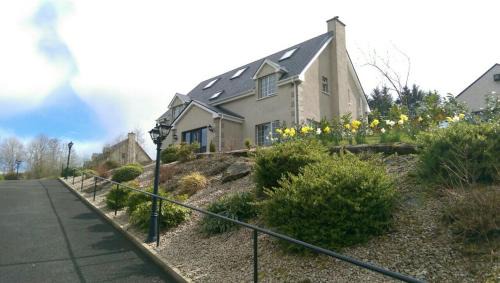 Letterkenny Bed & Breakfast | Exceptional Woodview Bed & Breakfast with Kitchen Access